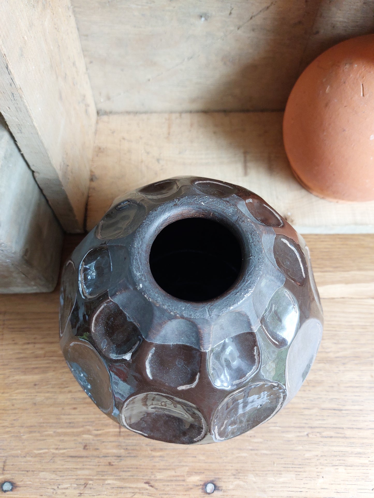 Vase en terre cuite marron