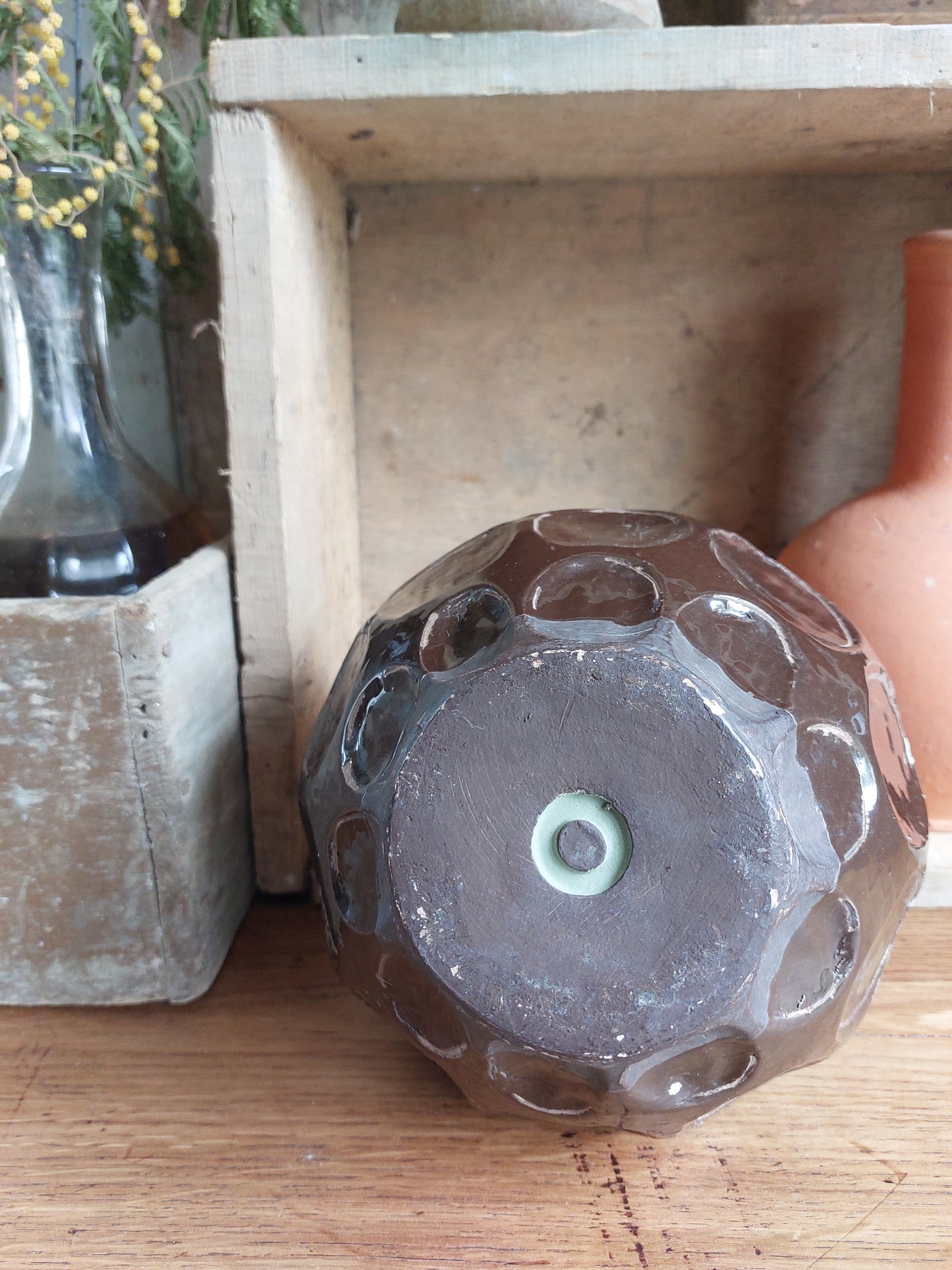 Vase en terre cuite marron