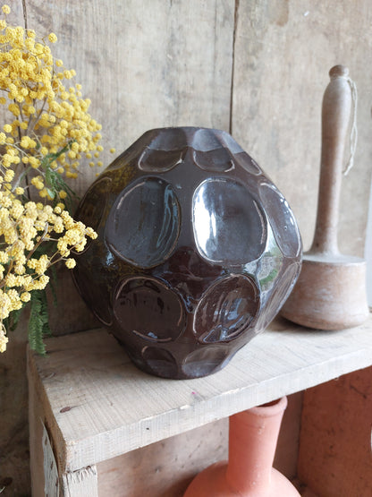 Vase en terre cuite marron