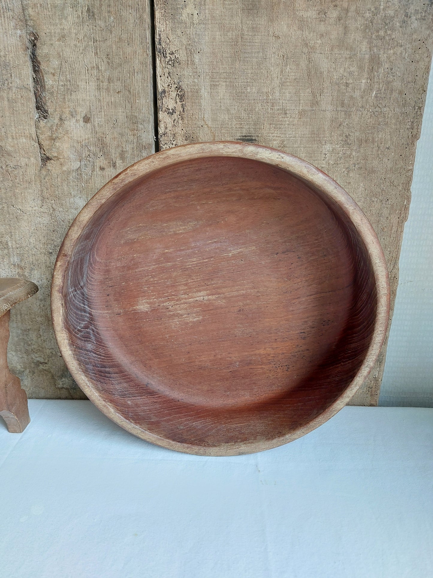 Grand saladier en bois brut vintage