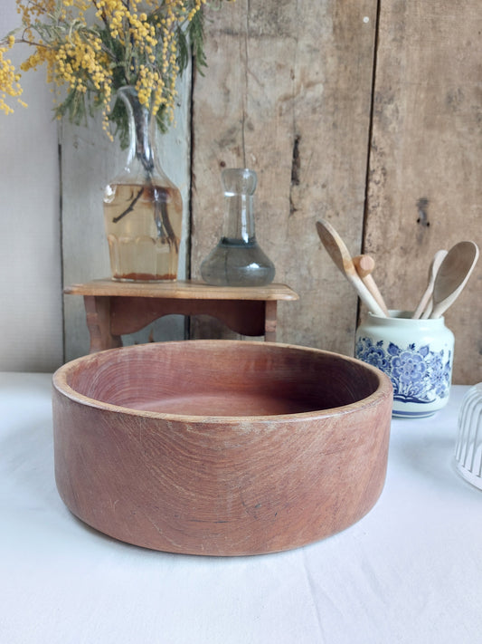 Grand saladier en bois brut vintage