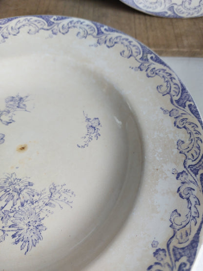 Lot de 3 assiettes creuses Terre de Fer Creil et Montereau Modèle LOUIS XV décor mauve
