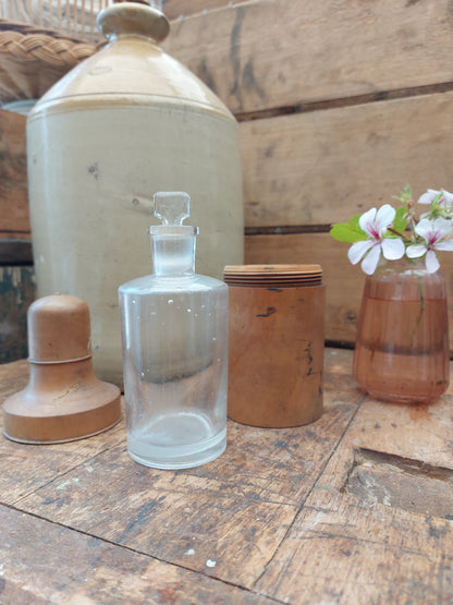 Flacon à pharmacie étui en bois de buis