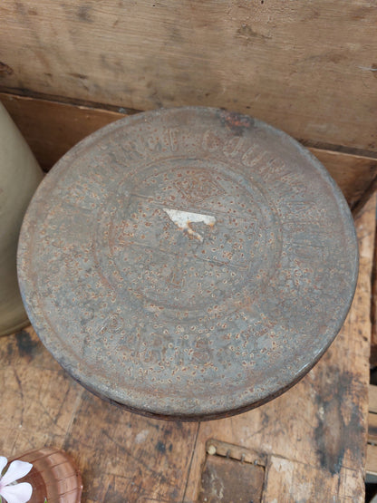Boîte vintage Pierrot Goumand