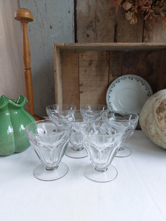 Lot de 6 verres à vin blanc anciens