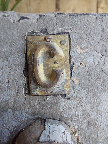 Ancien tiroir à compartiments en bois