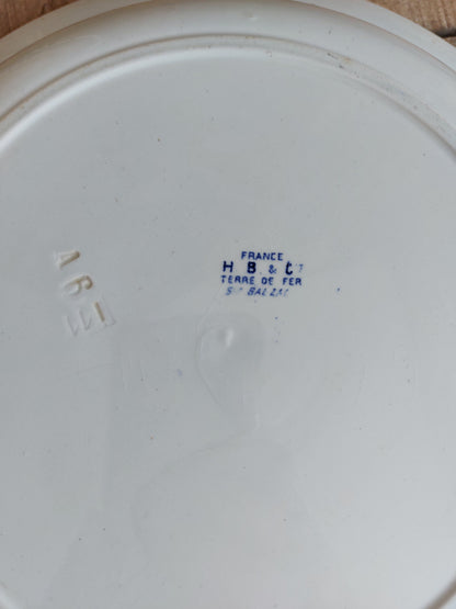 Grand plat creux rond Terre de Fer « Balzac » Choisy le Roi