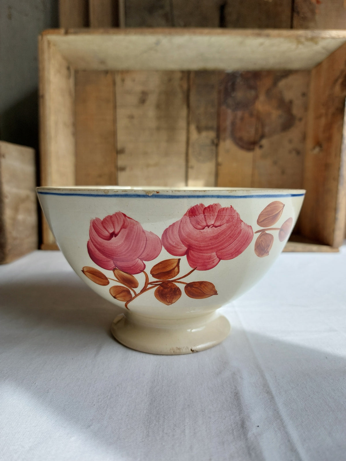 Ancien bol HBCM décor « Roses rouges »