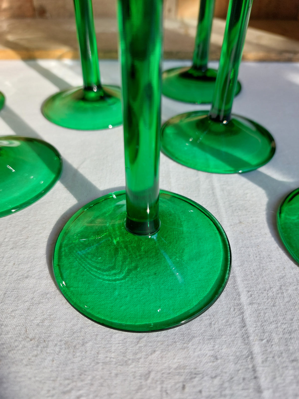 Ensemble de 8 verres à pied vintage